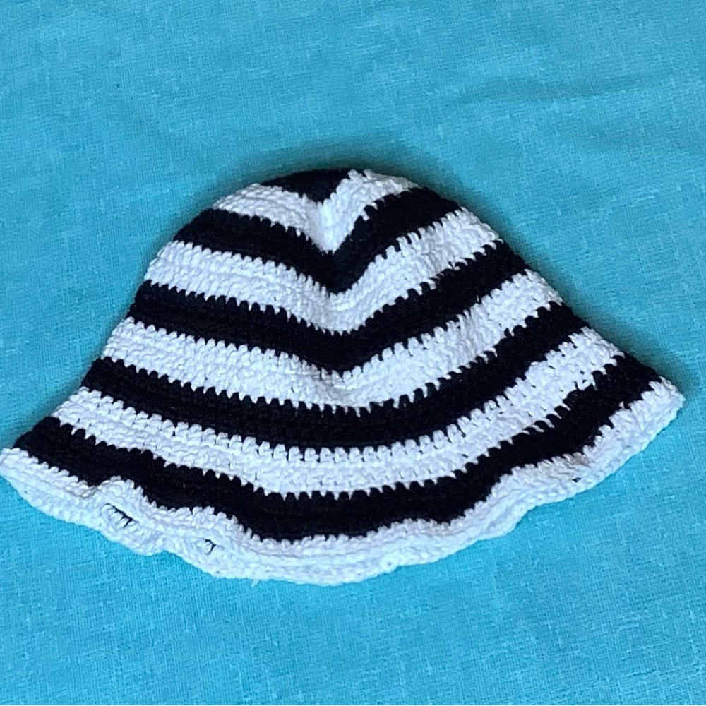 Hand crochet bucket hat